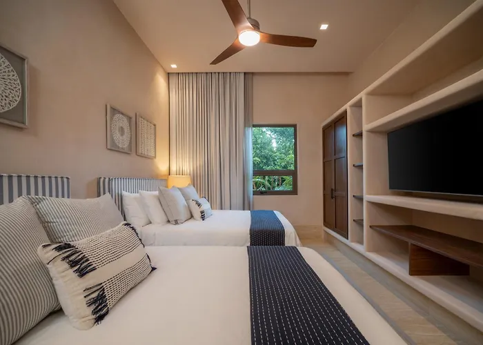 Artila Beach Condos, Isla Mujeres